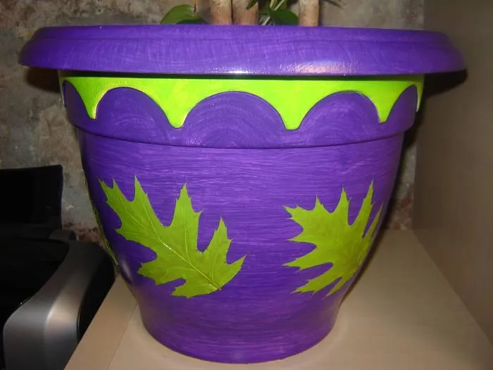 Macetas de plastico decoradas - Imagui
