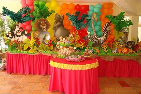 Decoración de fiesta infantiles de madagascar - Imagui