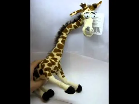 Madagascar Marty Cebra O Melman Jirafa Peluche Muñeco C/soni - YouTube Madagascar Marty Cebra O Melman Jirafa Peluche Muñeco C/soni - YouTube