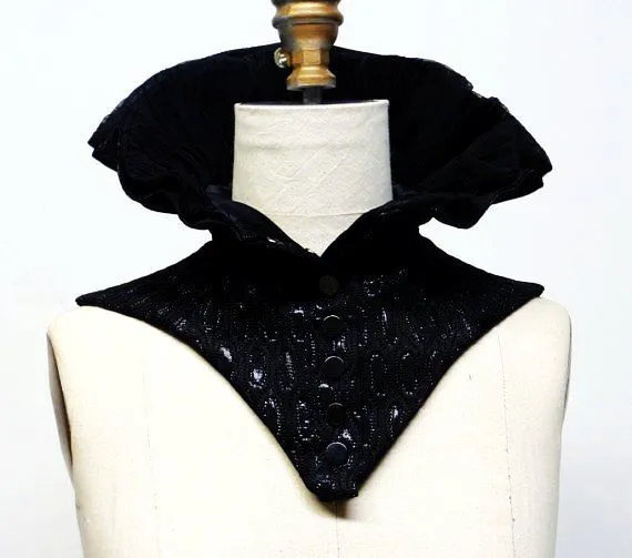 Madame Macabre: Complementos: cuello alto gótico. Madame Macabre: Complementos: cuello alto gótico.