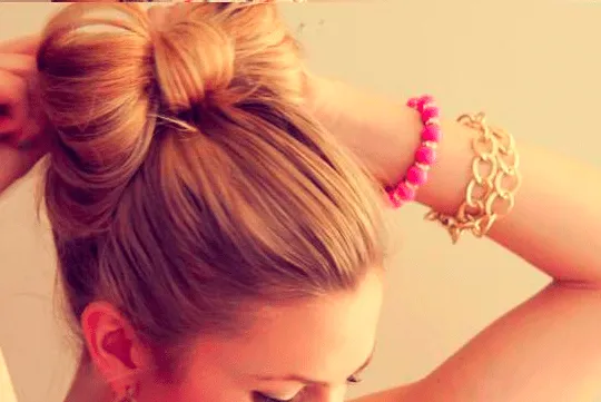 Mademoiselle Jolie: Mi última obsesión: Moños con lazo (DIY incluido) Mademoiselle Jolie: Mi última obsesión: Moños con lazo (DIY incluido)