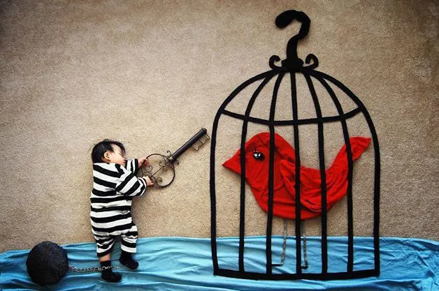 Madre creativa coloca a su hijo dormido en aventuras inimaginables ... Madre creativa coloca a su hijo dormido en aventuras inimaginables ...