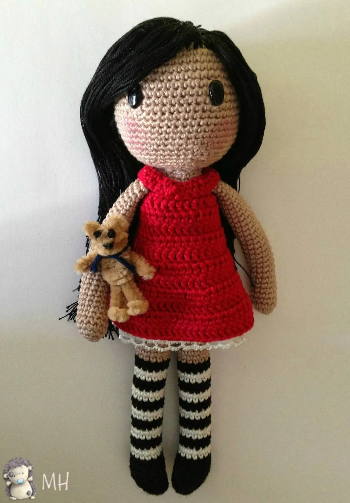 MADRES HIPERACTIVAS: Gorjuss Amigurumi, Patrón Gratis