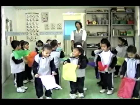 Maestra Angelica dando Clase, Kinder Henri Wallon II - YouTube