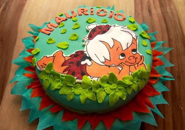 Mafe Reyes Repostería: Bam-Bam para Mauricio y Kitty para Ana!!!