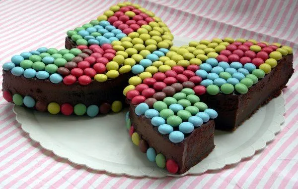 Magdalenas de Chocolate: Tarta mariposa de lacasitos Magdalenas de Chocolate: Tarta mariposa de lacasitos