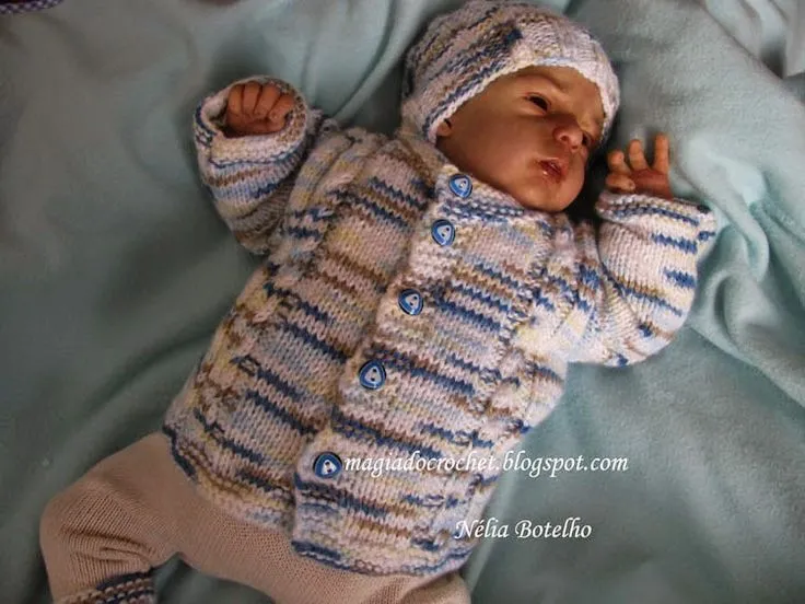 Magia do Crochet: Casaco, gorro e botinhas em fio matizado e o meu ... Magia do Crochet: Casaco, gorro e botinhas em fio matizado e o meu ...