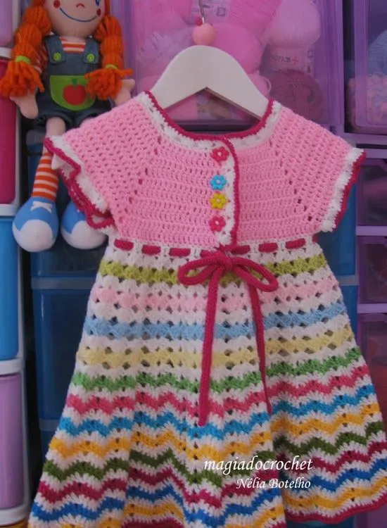 Magia do Crochet: Vestidos em crochet para as mais pequeninas ...
