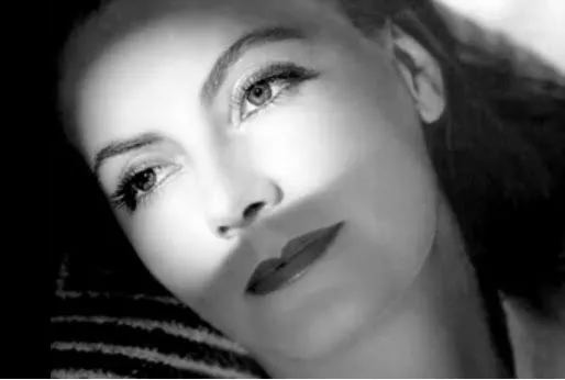 MAGIA: Greta Lovisa Gustafsson- El rostro más perfecto del cine MAGIA: Greta Lovisa Gustafsson- El rostro más perfecto del cine
