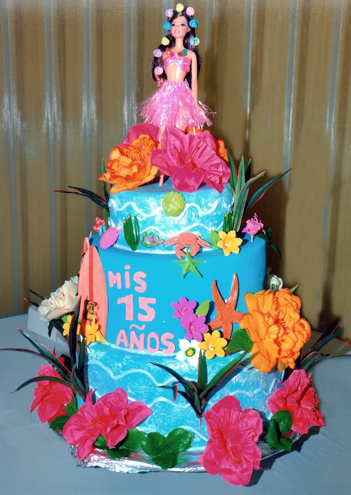MAGIN CAKES (Tortas Gina): TORTA HAWAIANA PARA QUINCEAÑERA MAGIN CAKES (Tortas Gina): TORTA HAWAIANA PARA QUINCEAÑERA