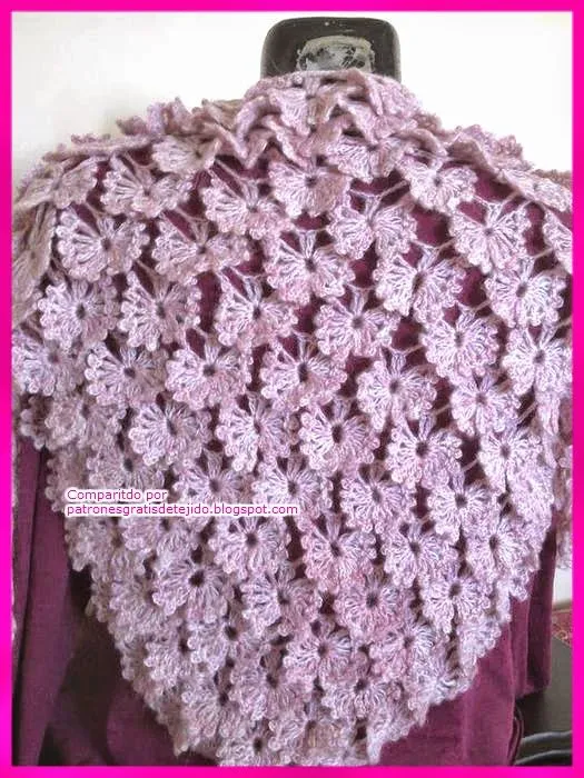 Magnífico punto para este chal lila | Crochet y Dos agujas