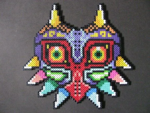 Majora,s Mask, Máscara de la saga Zelda en Hama beads | My Little ... Majora,s Mask, Máscara de la saga Zelda en Hama beads | My Little ...