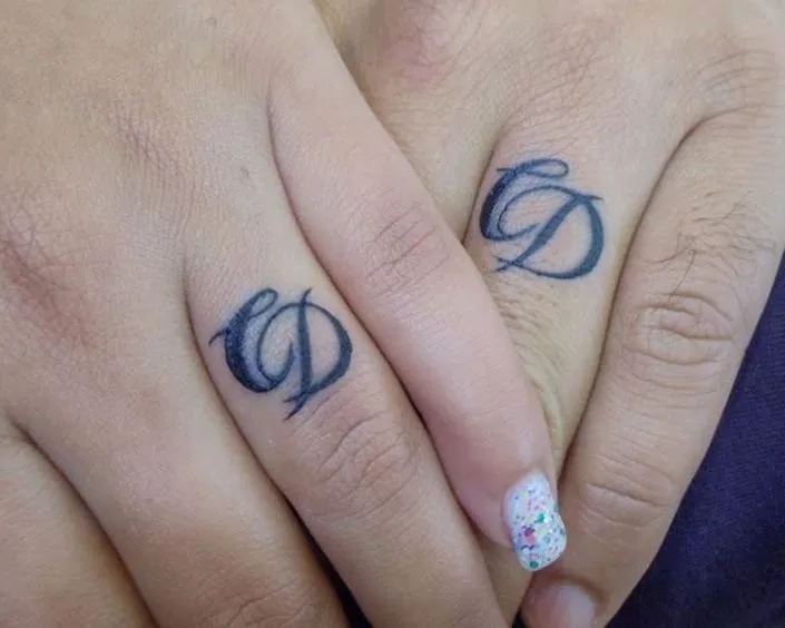 La Maldición de los Tatuajes de Pareja - Dolor Dulce DolorDolor ... La Maldición de los Tatuajes de Pareja - Dolor Dulce DolorDolor ...