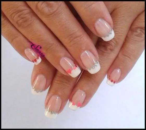 El maletin de la señorita Sonso: Manicura Francesa corazones y ... El maletin de la señorita Sonso: Manicura Francesa corazones y ...