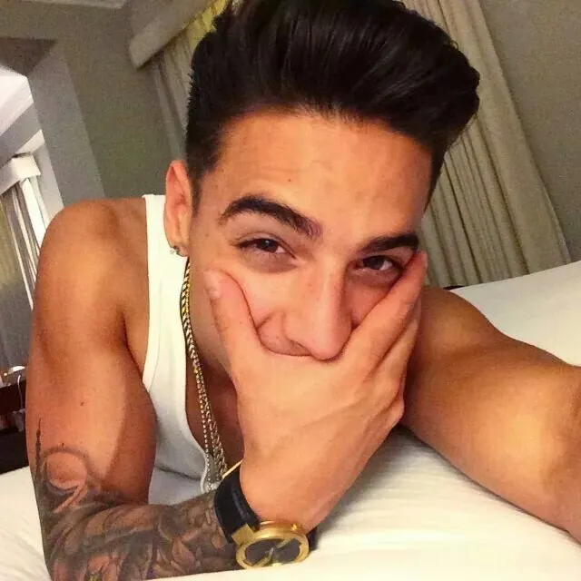 Maluma on Pinterest | Pretty Boys, Reggaeton and Singers