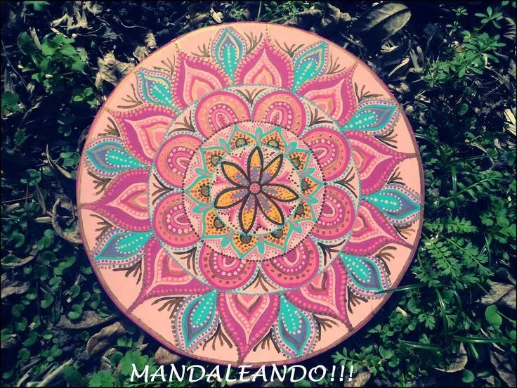 mandala Amor en tonos rosas fuccia lila turqueza amarillo ... mandala Amor en tonos rosas fuccia lila turqueza amarillo ...