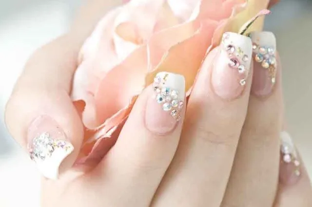 MANICURE PARA NOVIAS MANICURA PARA BODAS UÑAS NOVIAS MANOS NOVIAS ... MANICURE PARA NOVIAS MANICURA PARA BODAS UÑAS NOVIAS MANOS NOVIAS ...