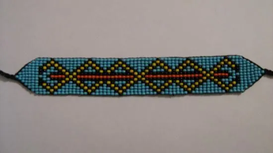 Diseño de manillas de chaquiras - Imagui