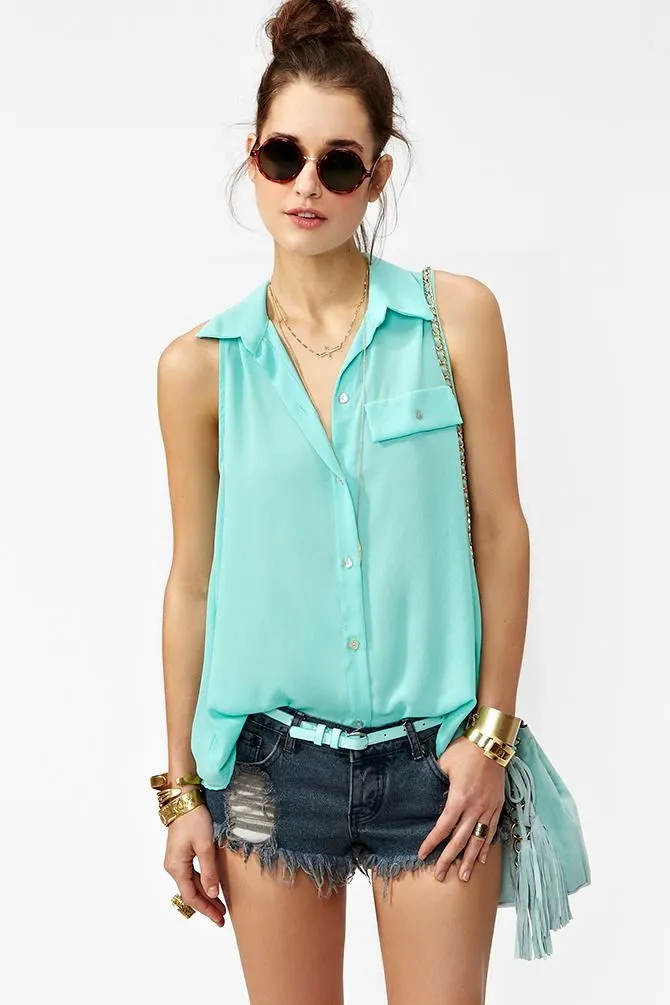 Maniobra de escapismos: Blusas transparentes ¿Si o No?