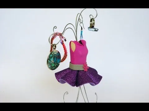 Cómo hacer un maniquí para colocar las joyas | Blog de Manualidades