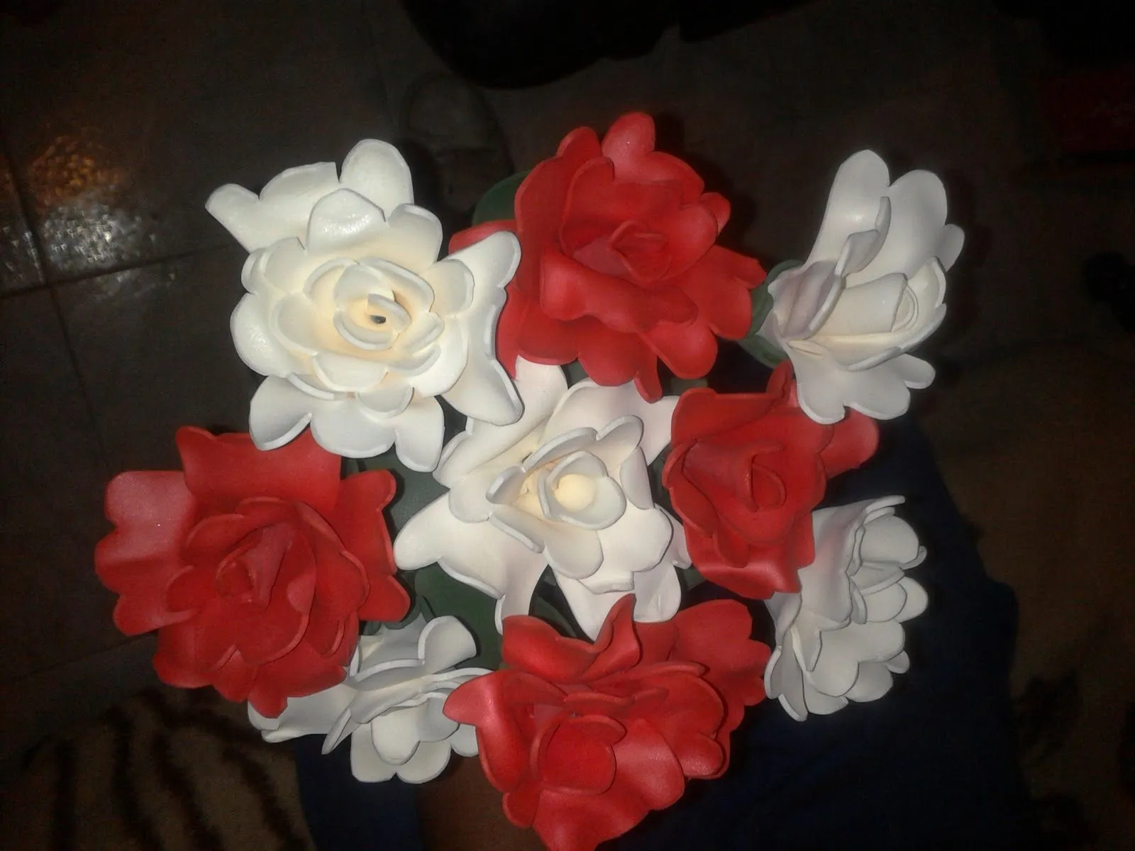 Con Estas Manitas...: Ramo de flores goma eva Con Estas Manitas...: Ramo de flores goma eva