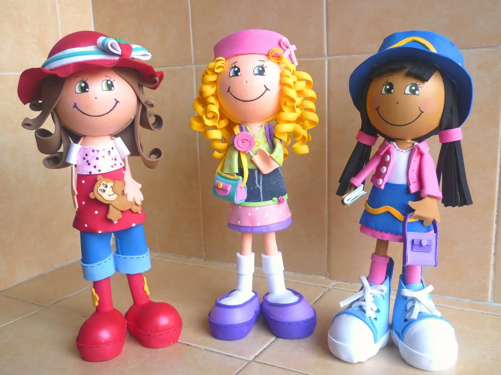 todo a mano: estas son las amigas de rosita fresita todo a mano: estas son las amigas de rosita fresita