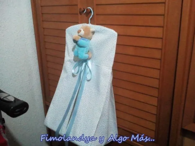 HECHO A MANO by Melania: enero 2012