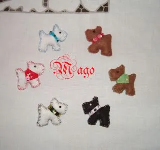 Manos a la obra: Mini coleccion en fieltro de broches Perritos Manos a la obra: Mini coleccion en fieltro de broches Perritos
