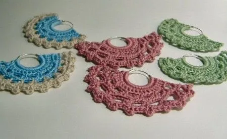 DE MIS MANOS TEJIDOS Y MAS...: Lindos aretes a crochet