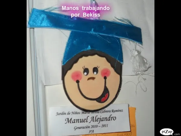 MANOS TRABAJANDO: Distintivos para el jardin de niños.
