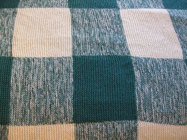 Cómo hacer una manta de cuadros | La bufanda de lana