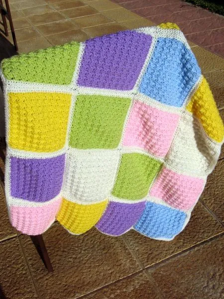 Mantas Bebé (baby afghan) | esdovi.com ( El Señor de los Ovillos ) Mantas Bebé (baby afghan) | esdovi.com ( El Señor de los Ovillos )
