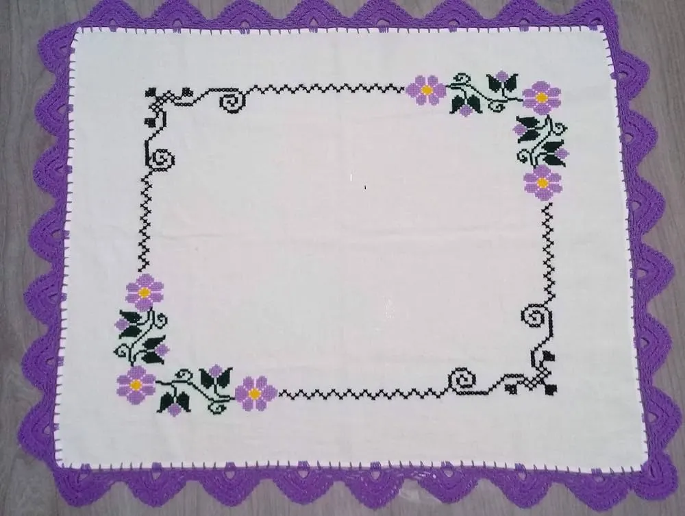 Mantel de 1m x 80 cm con hermosas flores bordadas a mano en punto de cruz : Amazon.com.mx: Productos Handmade Mantel de 1m x 80 cm con hermosas flores bordadas a mano en punto de cruz : Amazon.com.mx: Productos Handmade