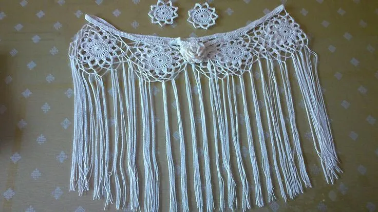 Mantoncillo hilo cuquillo | Flamenca | Pinterest