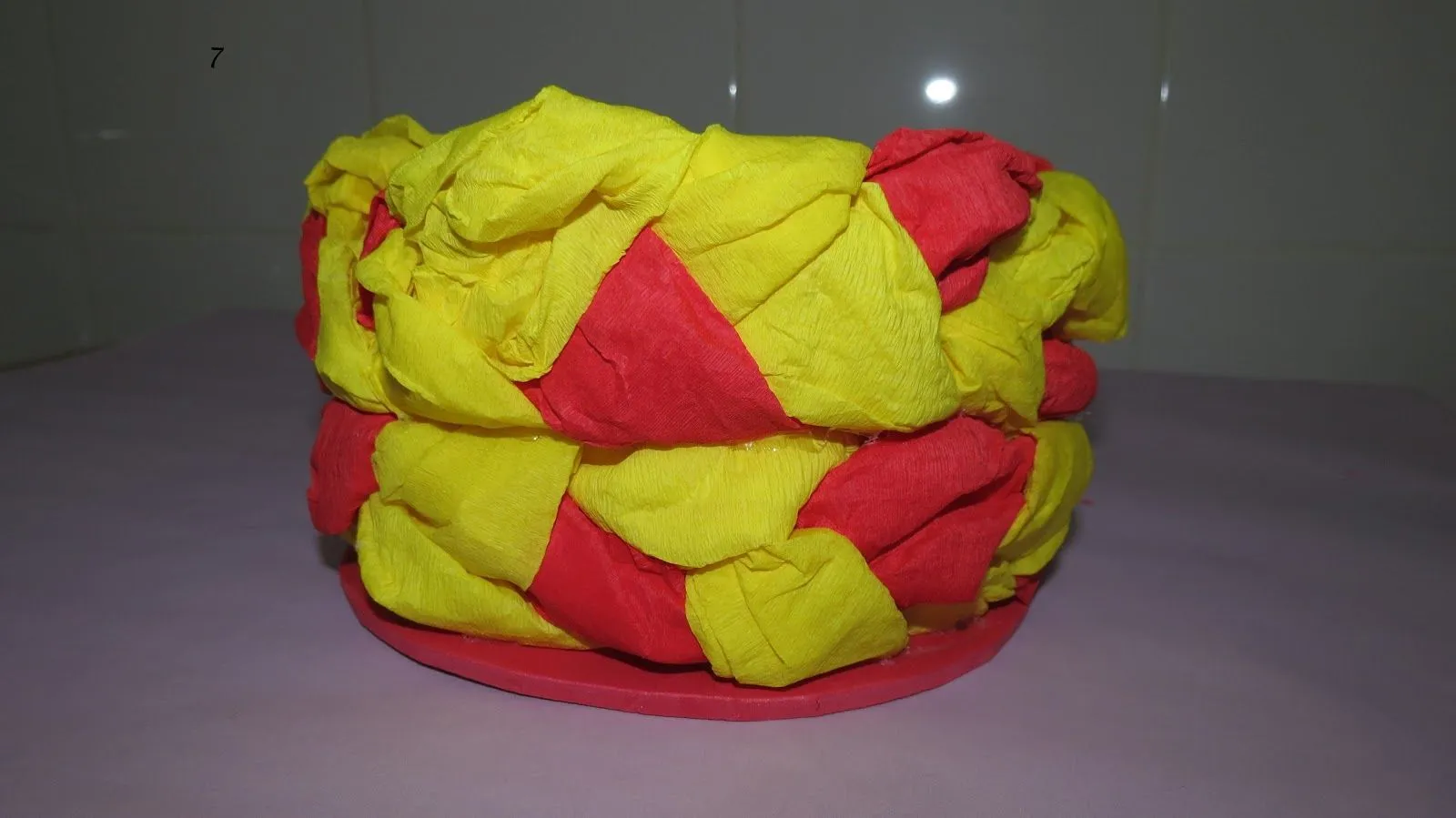 Manualiades: Canastra de papel crepe ~ EBI México