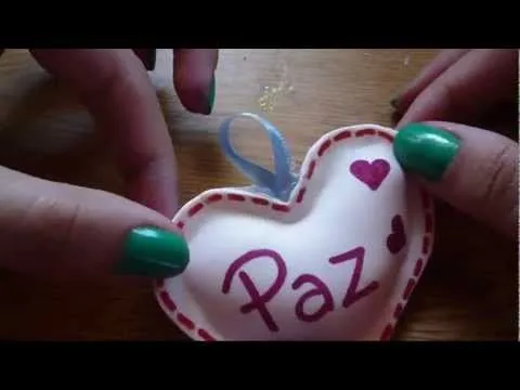 Manualidad en Goma Eva / Fomi para San Valentin! FACIL! - YouTube Manualidad en Goma Eva / Fomi para San Valentin! FACIL! - YouTube