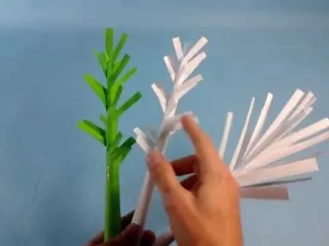 Manualidad para pequeños: árboles de papel - YouTube Manualidad para pequeños: árboles de papel - YouTube