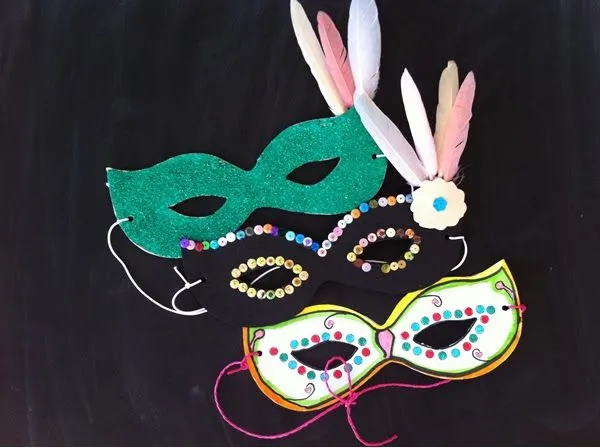 Manualidades: Cómo hacer un antifaz veneciano para carnaval Manualidades: Cómo hacer un antifaz veneciano para carnaval