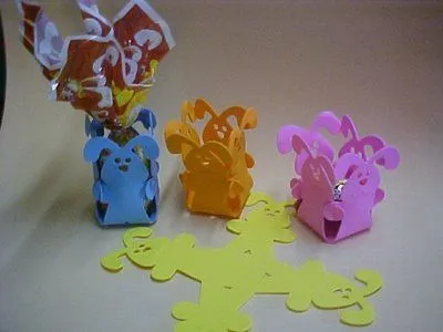 Manualidades conejos de Pascua - Jugar y colorear Manualidades conejos de Pascua - Jugar y colorear