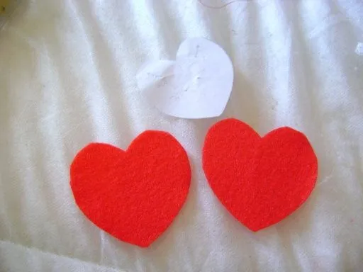 manualidades: corazón fieltro para San Valentín | 14 de febrero manualidades: corazón fieltro para San Valentín | 14 de febrero