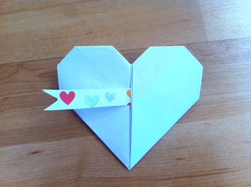 Manualidades: Corazón de papel con mensaje oculto