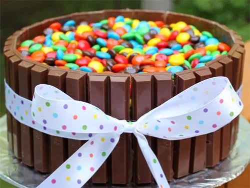 Torta de rocklets y chocolate - Imagui