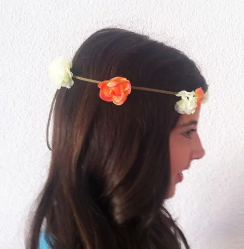 Manualidades: Cómo hacer una diadema de flores Manualidades: Cómo hacer una diadema de flores