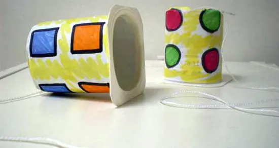 Como hacer un Teléfono con envases de Yogur - Manualidades Infantiles Como hacer un Teléfono con envases de Yogur - Manualidades Infantiles