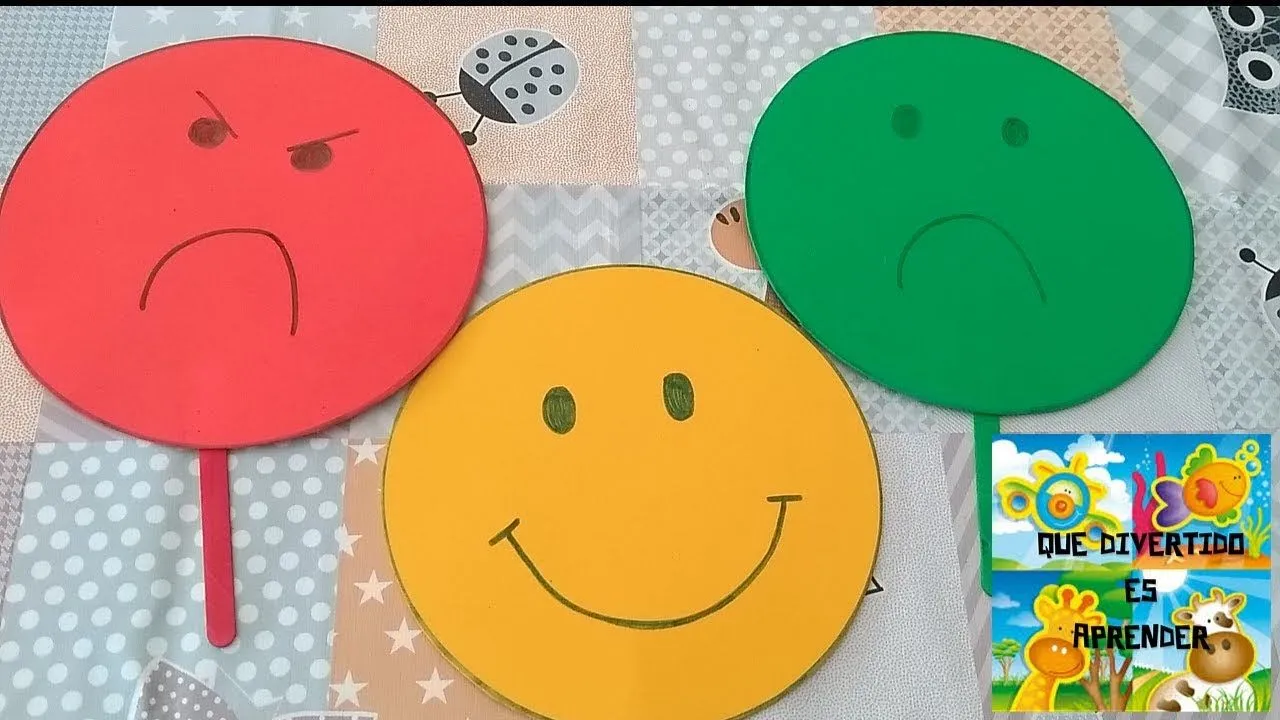 MANUALIDADES EN FAMILIA - CARITAS DE EMOTICONO CON GOMA EVA - YouTube MANUALIDADES EN FAMILIA - CARITAS DE EMOTICONO CON GOMA EVA - YouTube