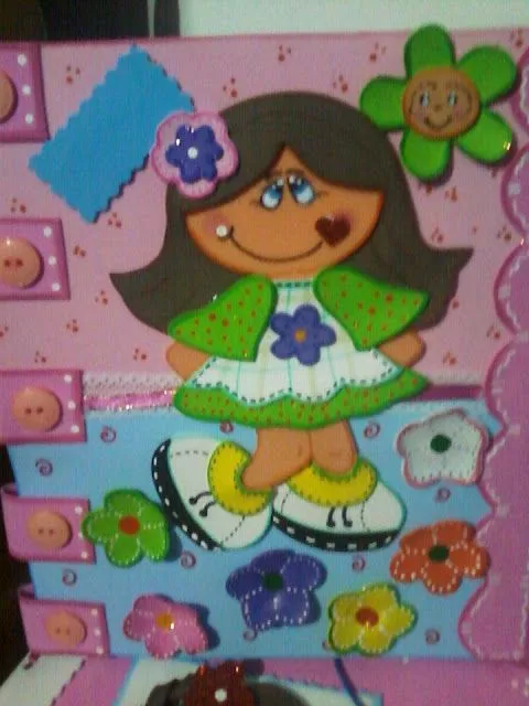 MANUALIDADES EN FOAMI Y OTROS: CARPETAS DECORADAS EN FOMI MANUALIDADES EN FOAMI Y OTROS: CARPETAS DECORADAS EN FOMI