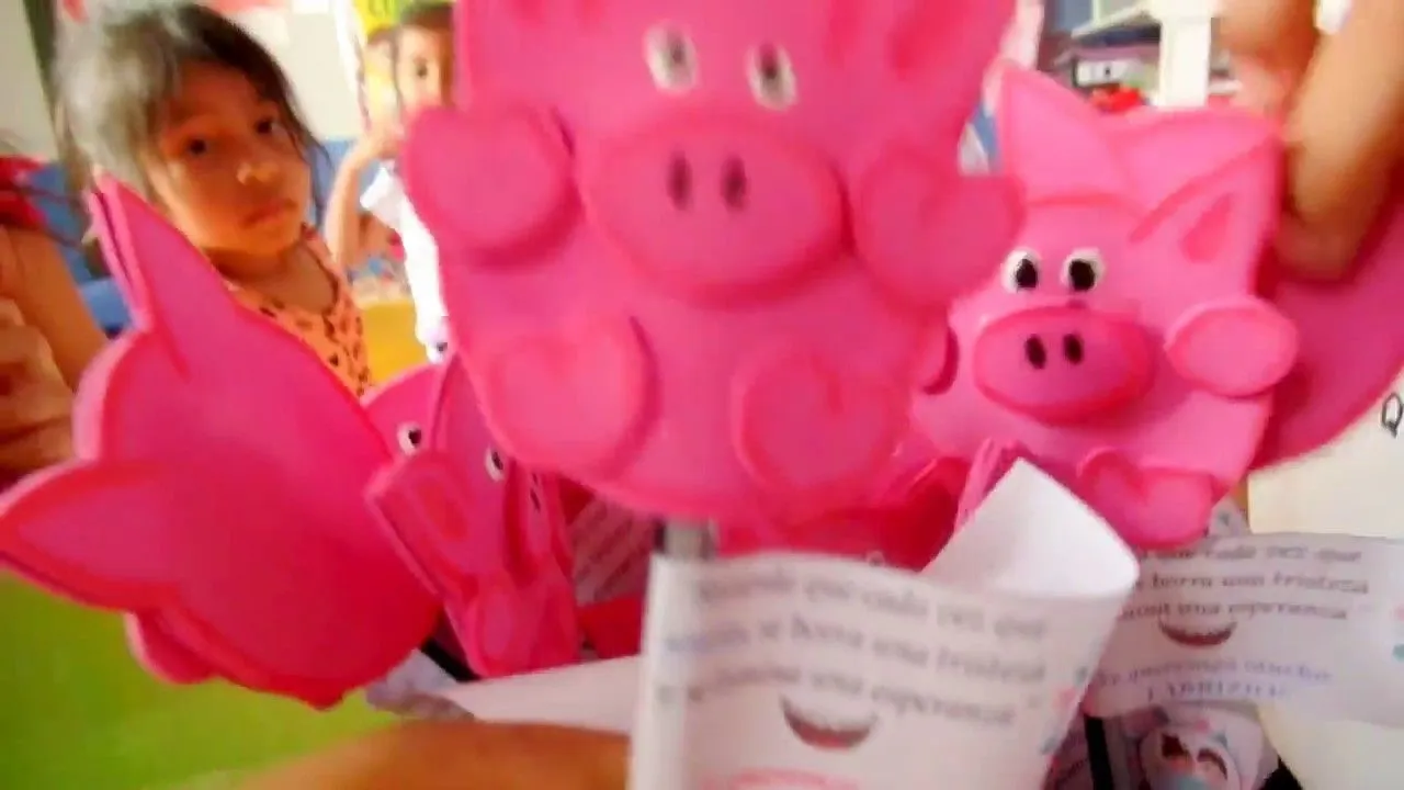 MANUALIDADES CON FOMIX cara de chanchito - Las mejores manualidades en foami - cerdito en foami - YouTube MANUALIDADES CON FOMIX cara de chanchito - Las mejores manualidades en foami - cerdito en foami - YouTube
