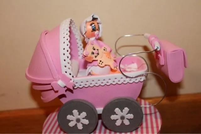 MANUALIDADES DE GOMA EVA: Cajitas con carritos de bebe