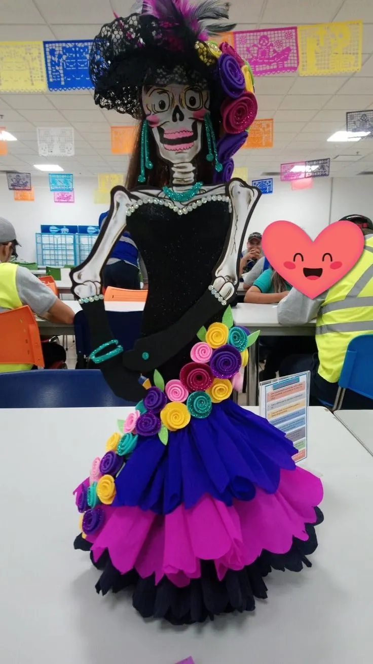 Manualidades | Cosas de halloween, Catrinas vestidas, Decoracion dia de muertos Manualidades | Cosas de halloween, Catrinas vestidas, Decoracion dia de muertos