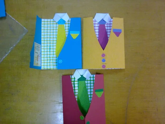 Manualidades con mis hijas: Camisa-Tarjeta para el Día del Padre Manualidades con mis hijas: Camisa-Tarjeta para el Día del Padre